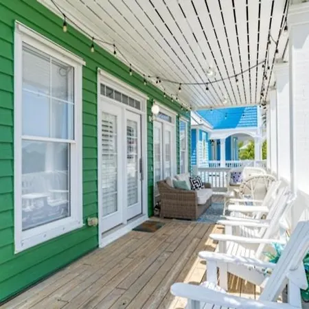 Indigo Retreat - Bring The Whole Family! Fully Renovated, Seawatch Community Stunner! Home